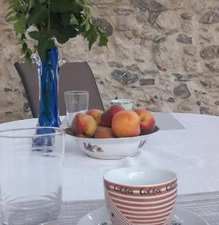 Eftychia's House In The Beautiful Village Vryses. Appartamento *