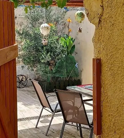 Eftychia's House In The Beautiful Village Vryses. Appartamento